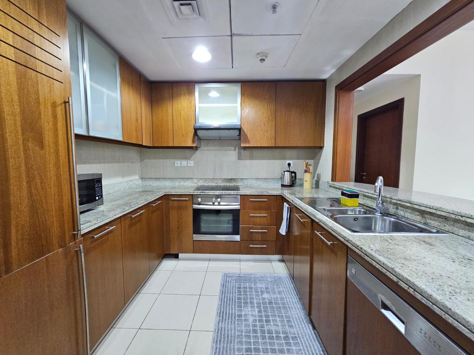 Trinity Homes - Standpoint Tower Downtown Appartement *